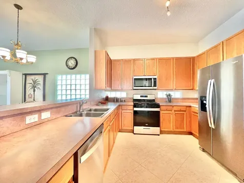 137 Canterbury Place Royal Palm Beach FL 33414
