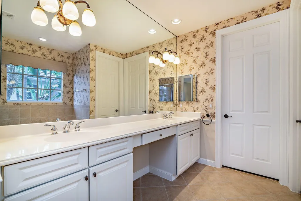 2002 Graden Drive Palm Beach Gardens FL 33410