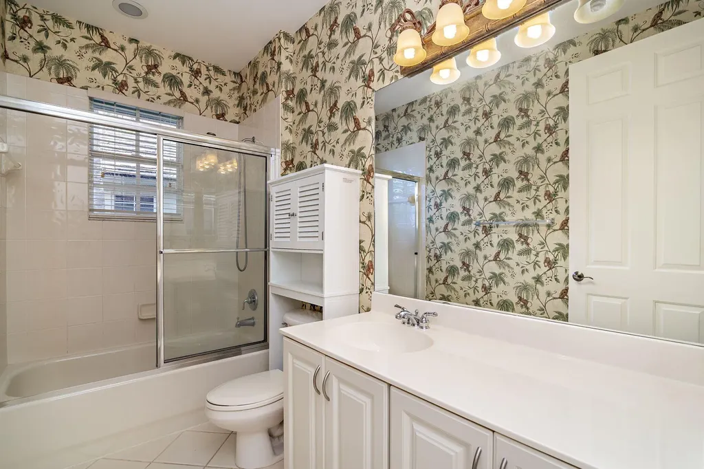 2002 Graden Drive Palm Beach Gardens FL 33410