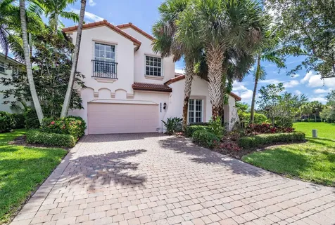 2002 Graden Drive Palm Beach Gardens FL 33410