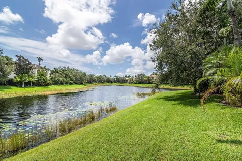 2002 Graden Drive Palm Beach Gardens FL 33410