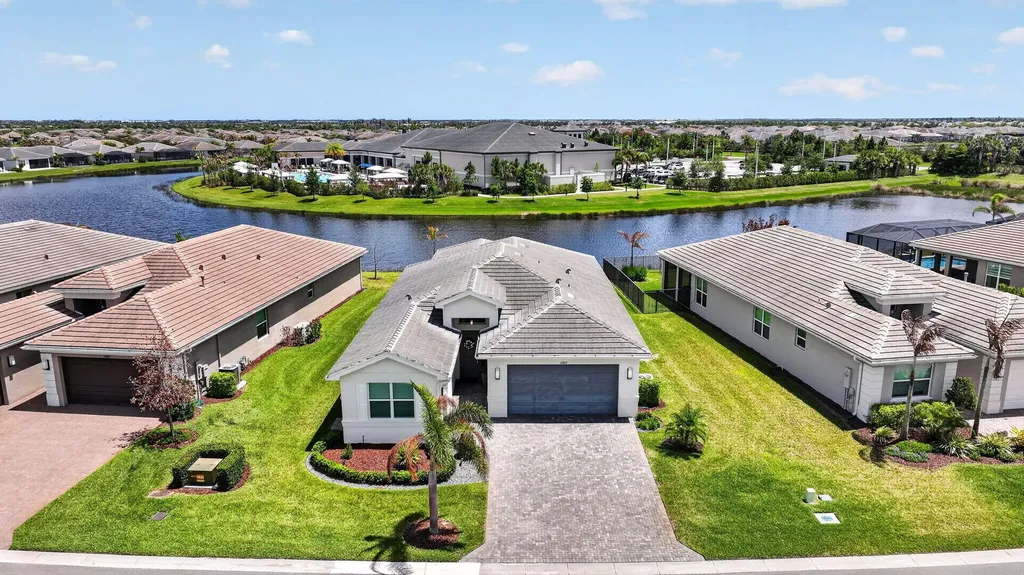 11869 SW Poseidon Way Port St Lucie FL 34987