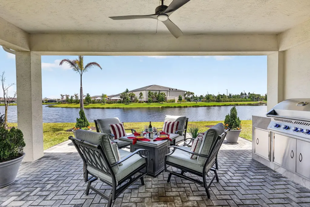 11869 SW Poseidon Way Port St Lucie FL 34987