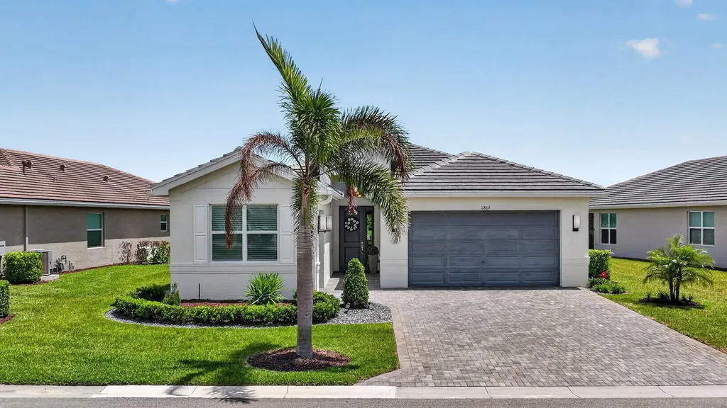 11869 SW Poseidon Way Port St Lucie FL 34987