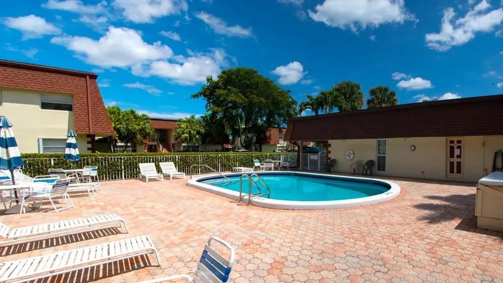 1991 NE 32nd Street Lighthouse Point FL 33064