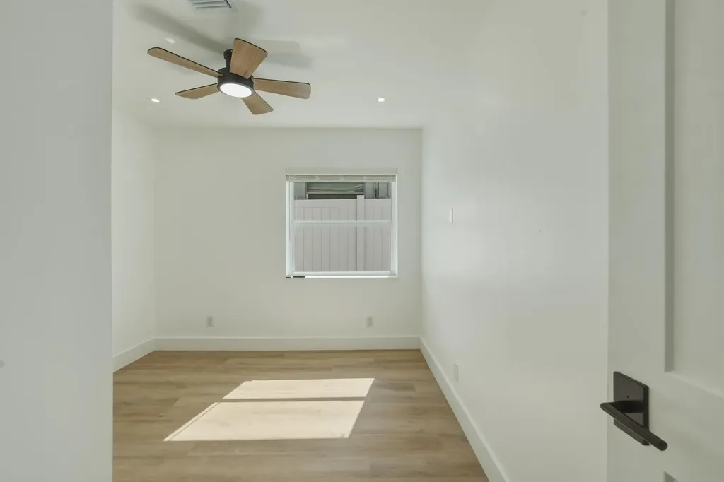 461 SW 1st Street Boca Raton FL 33432