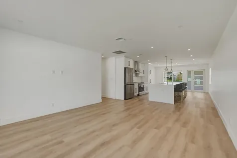 461 SW 1st Street Boca Raton FL 33432