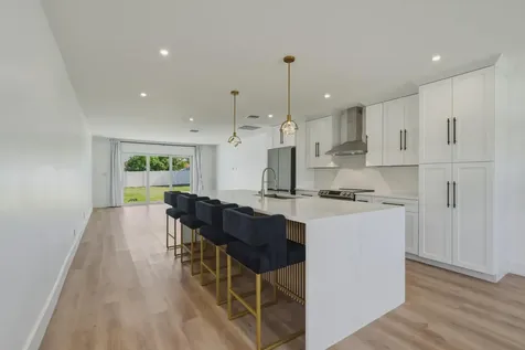 461 SW 1st Street Boca Raton FL 33432