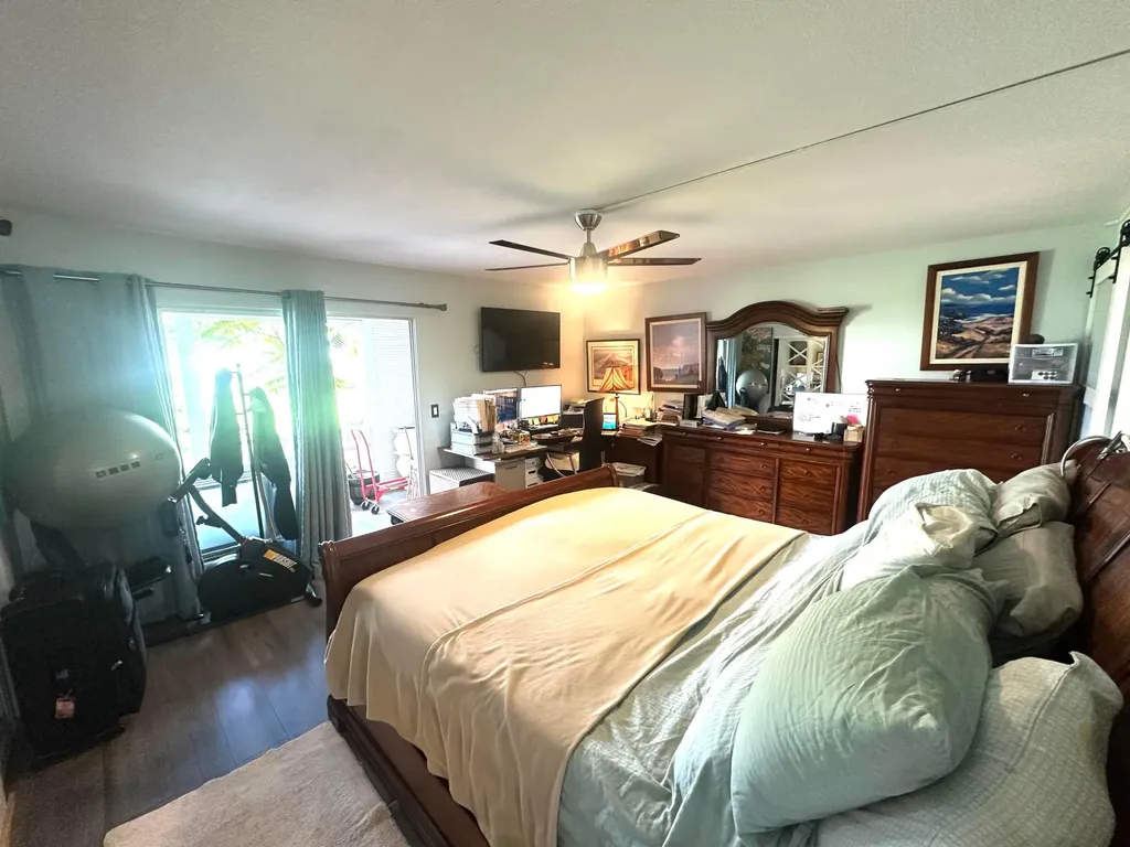 1092 Newport S Deerfield Beach FL 33442