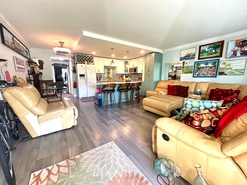 1092 Newport S Deerfield Beach FL 33442
