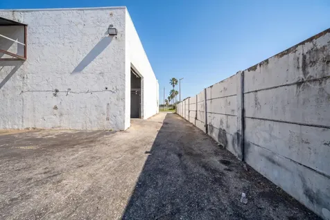 8015 NW 98th Street Hialeah Gardens FL 33016
