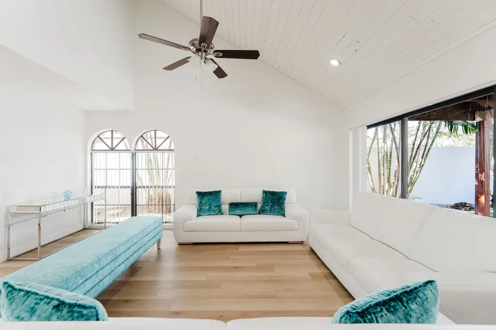665 Jeffery Street Boca Raton FL 33487