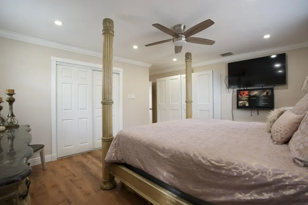 2836 SW 4th Court Fort Lauderdale FL 33312