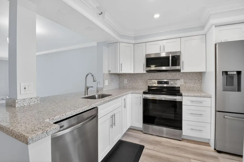 7076 Huntington Lane Delray Beach FL 33446