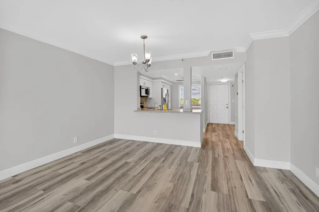 7076 Huntington Lane Delray Beach FL 33446