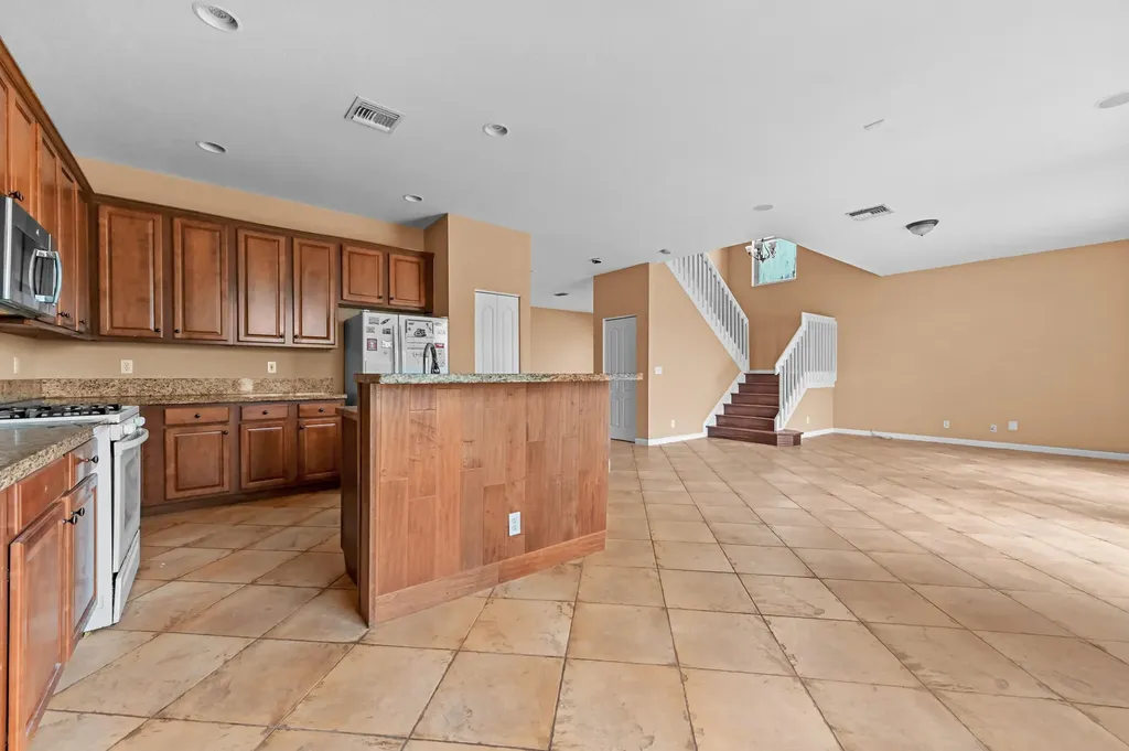 116 Hamilton Terrace Royal Palm Beach FL 33414