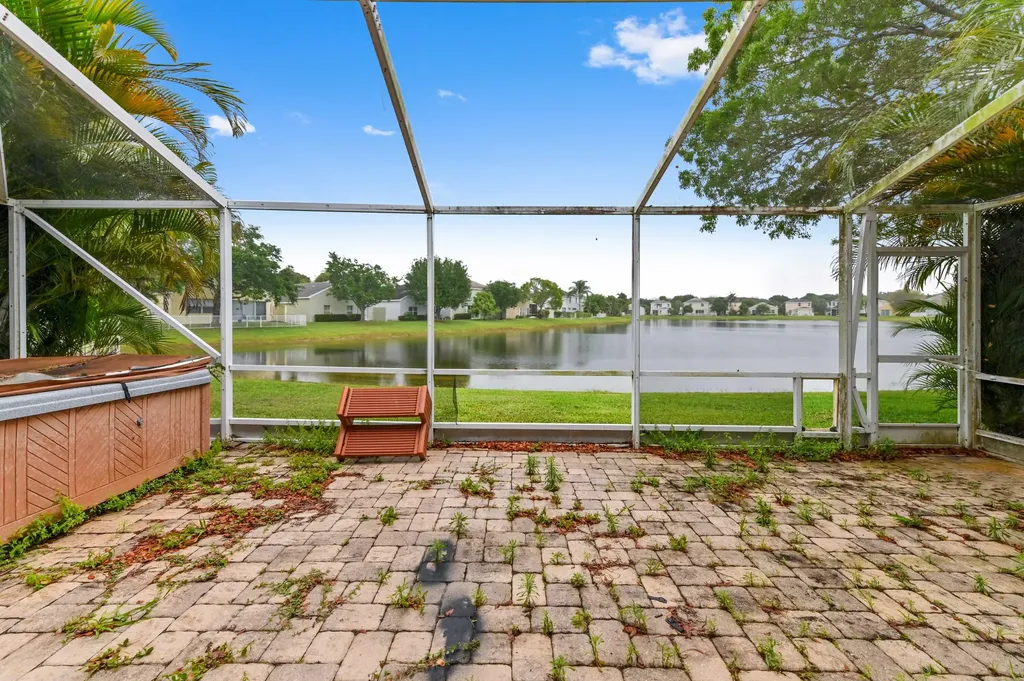 116 Hamilton Terrace Royal Palm Beach FL 33414