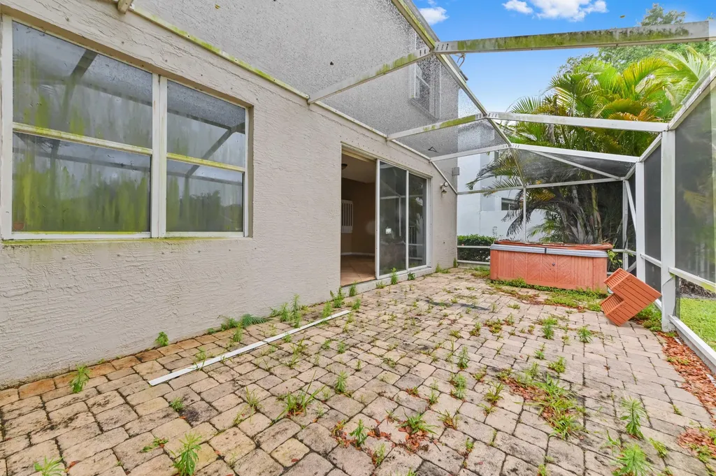 116 Hamilton Terrace Royal Palm Beach FL 33414