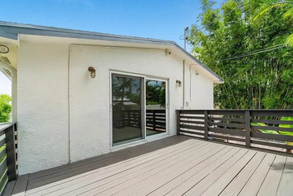 353 E Lakewood Road West Palm Beach FL 33405