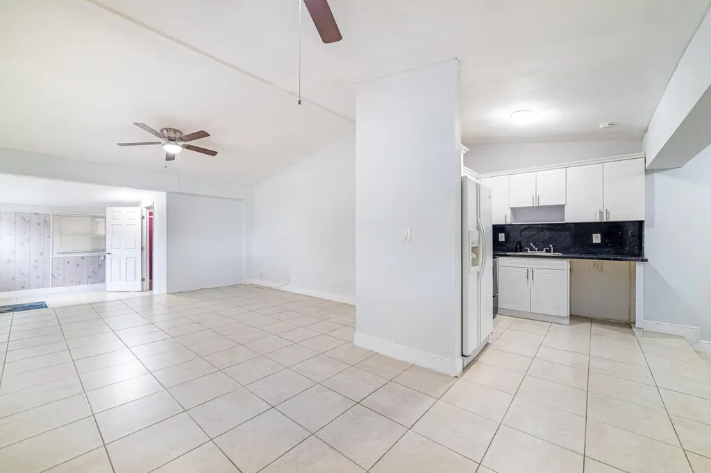 2550 SW 5th Street Fort Lauderdale FL 33312