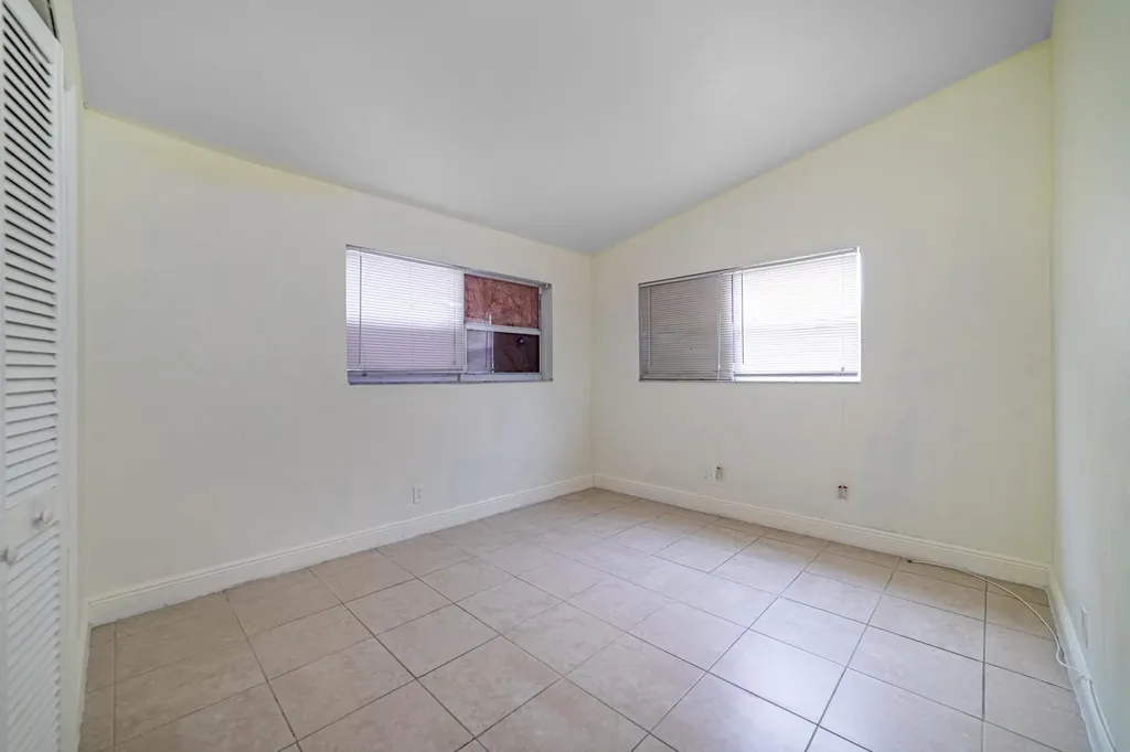 2550 SW 5th Street Fort Lauderdale FL 33312