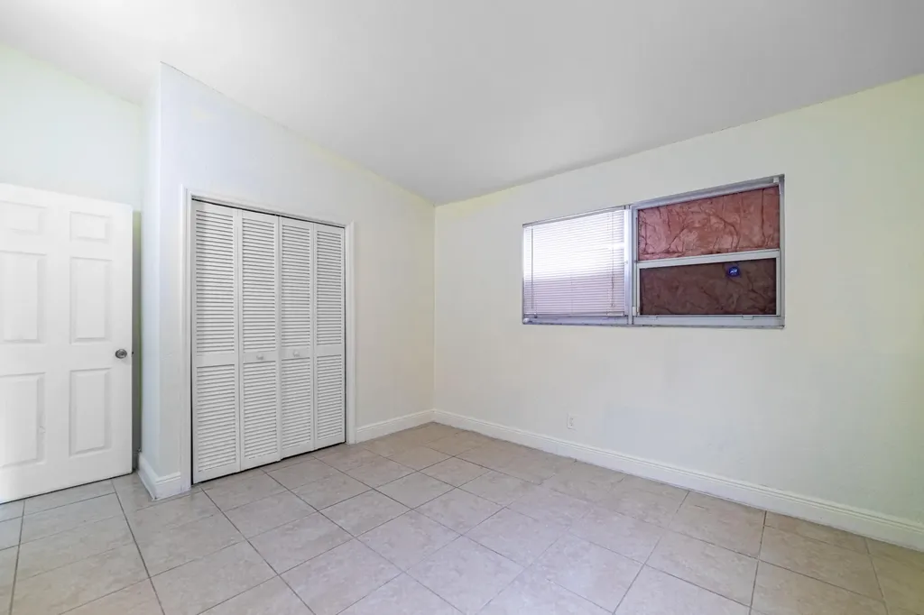 2550 SW 5th Street Fort Lauderdale FL 33312