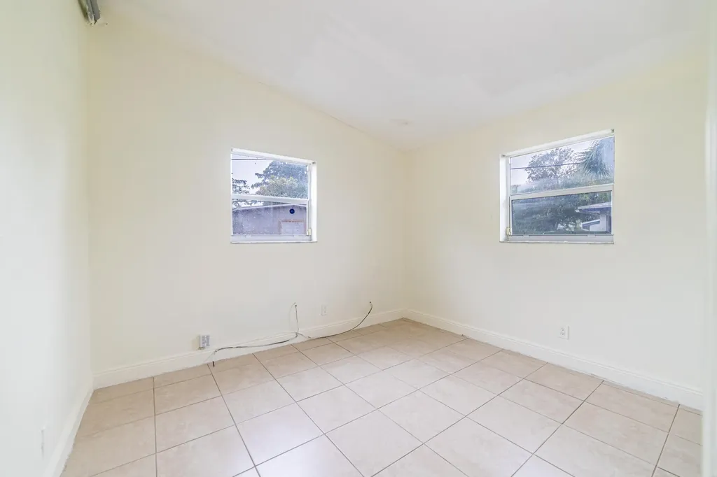 2550 SW 5th Street Fort Lauderdale FL 33312