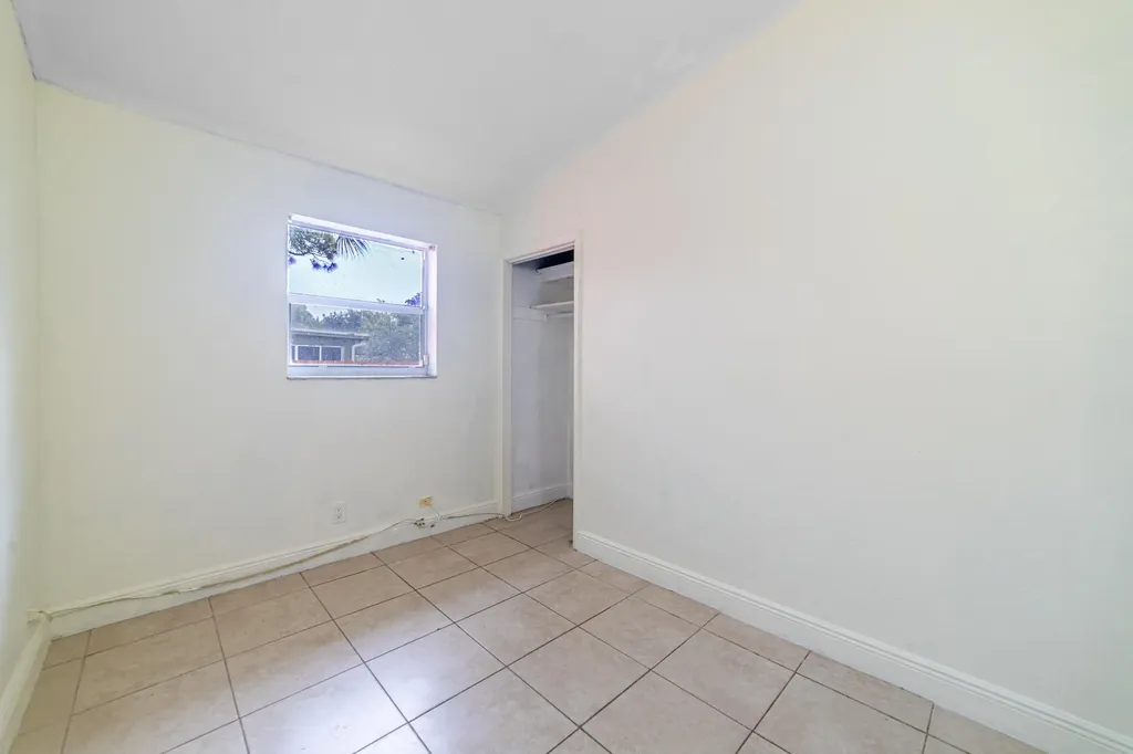 2550 SW 5th Street Fort Lauderdale FL 33312
