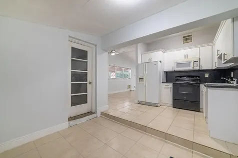 2550 SW 5th Street Fort Lauderdale FL 33312