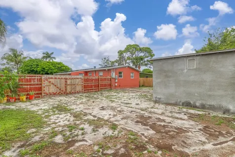 2550 SW 5th Street Fort Lauderdale FL 33312