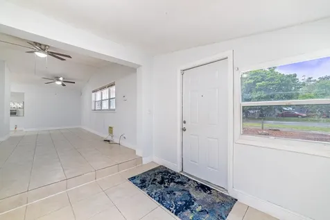 2550 SW 5th Street Fort Lauderdale FL 33312
