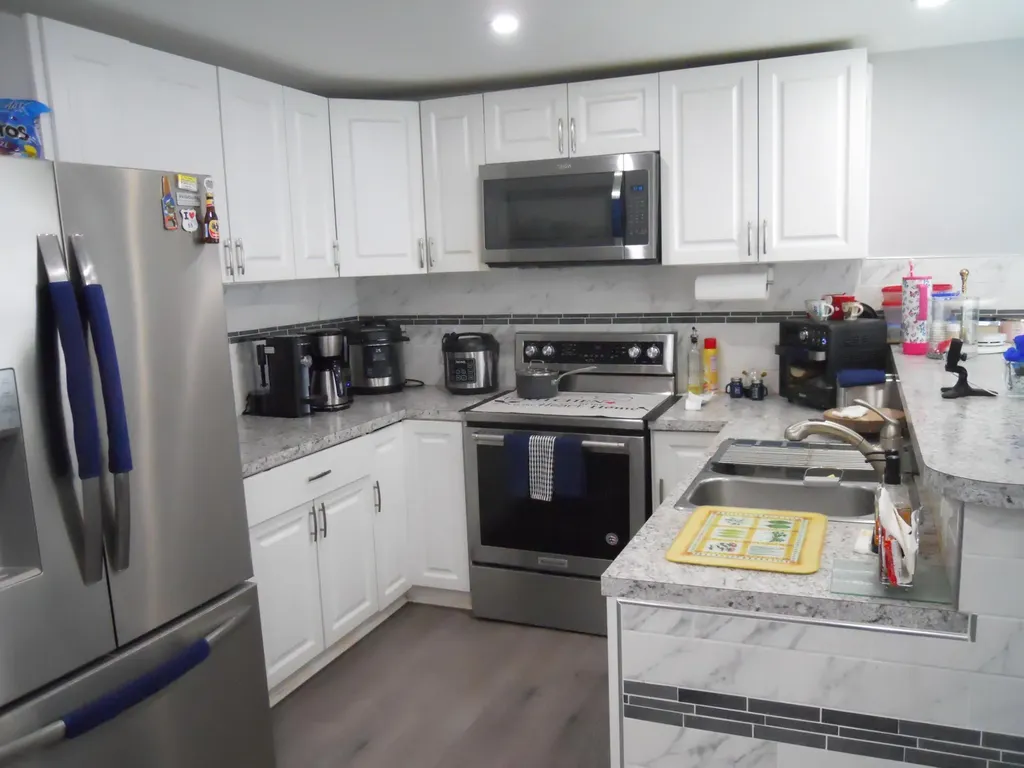 4633 SW 73rd Avenue Davie FL 33314