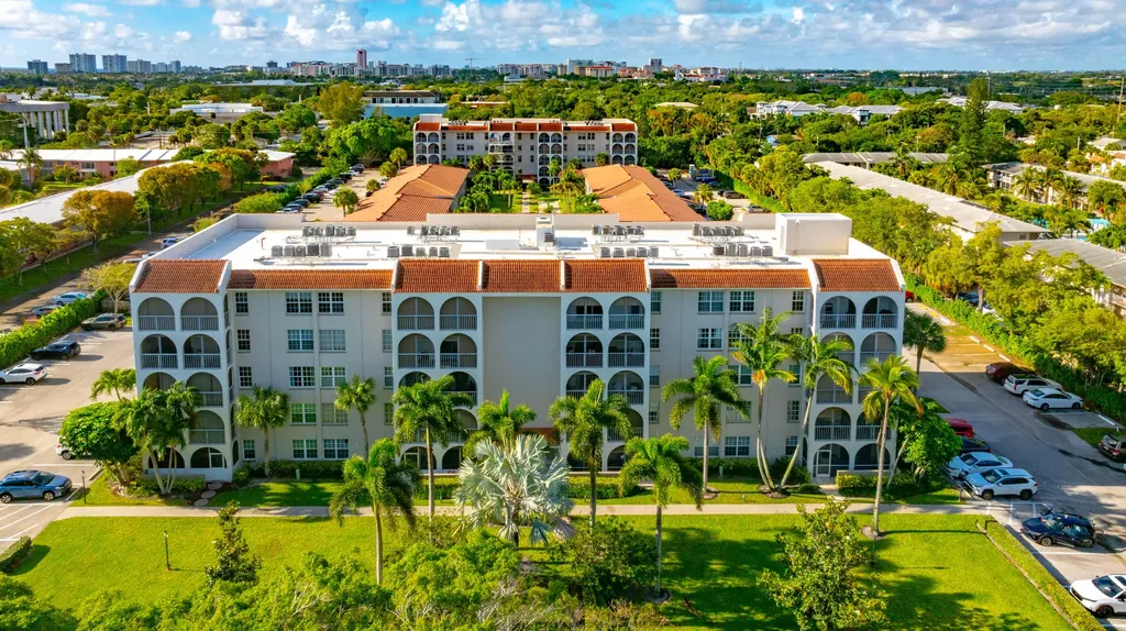250 NE 20th Street Boca Raton FL 33431