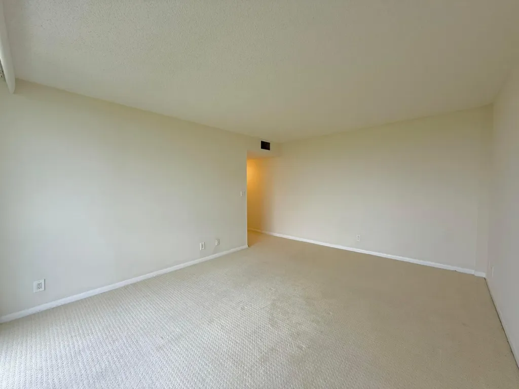2000 Presidential Way West Palm Beach FL 33401