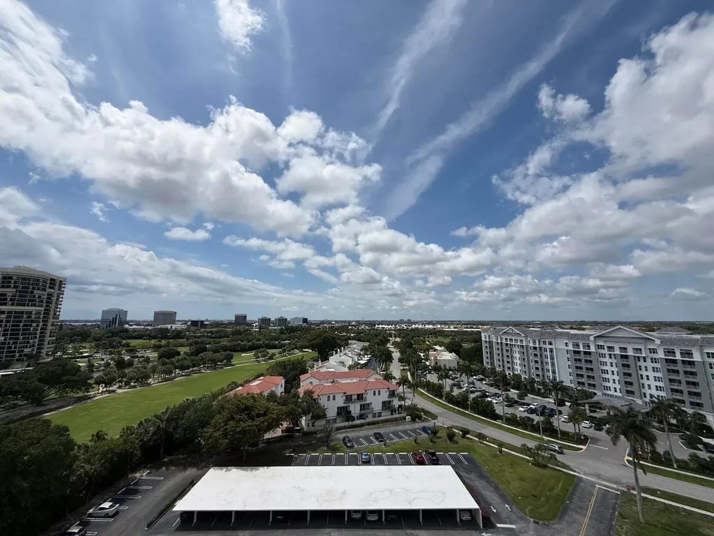 2000 Presidential Way West Palm Beach FL 33401