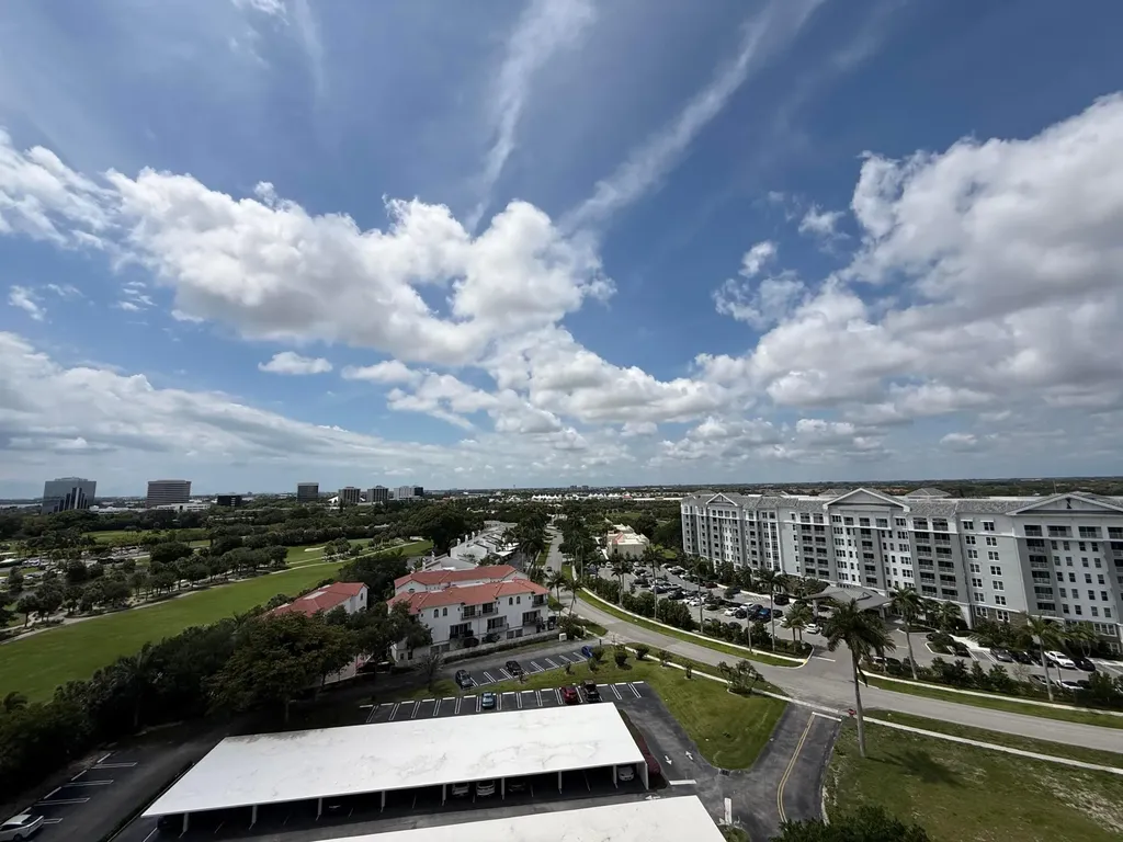 2000 Presidential Way West Palm Beach FL 33401
