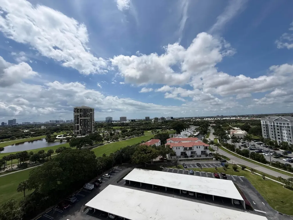 2000 Presidential Way West Palm Beach FL 33401