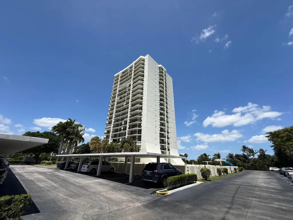 2000 Presidential Way West Palm Beach FL 33401