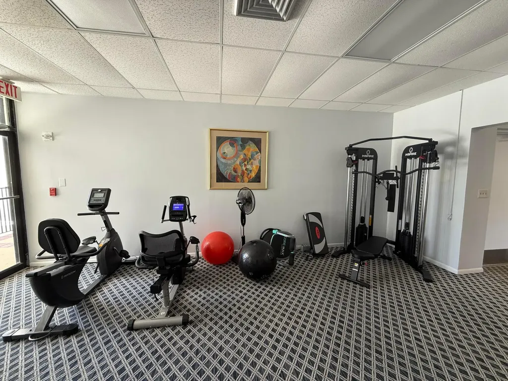 2000 Presidential Way West Palm Beach FL 33401
