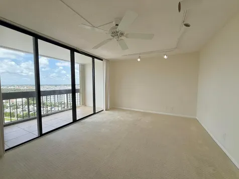 2000 Presidential Way West Palm Beach FL 33401