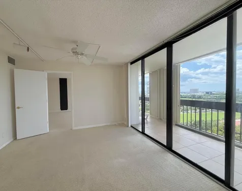 2000 Presidential Way West Palm Beach FL 33401