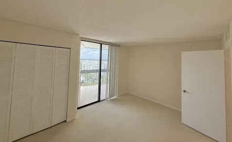 2000 Presidential Way West Palm Beach FL 33401