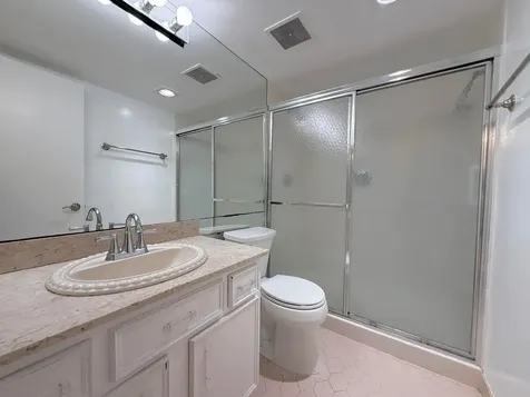 2000 Presidential Way West Palm Beach FL 33401