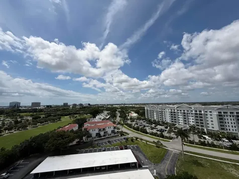 2000 Presidential Way West Palm Beach FL 33401