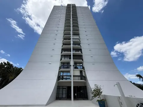 2000 Presidential Way West Palm Beach FL 33401
