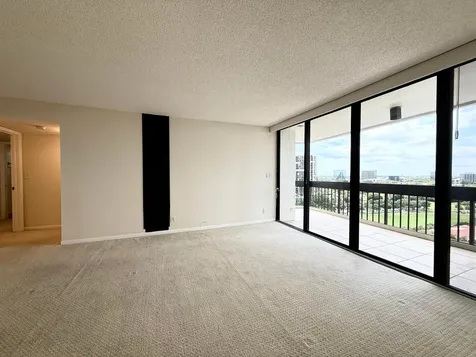 2000 Presidential Way West Palm Beach FL 33401
