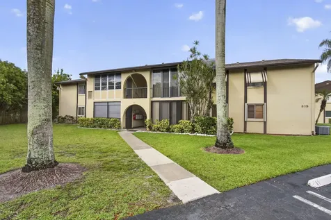 315 Pine Ridge Circle Greenacres FL 33463