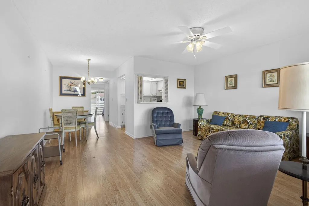225 Bedford I West Palm Beach FL 33417