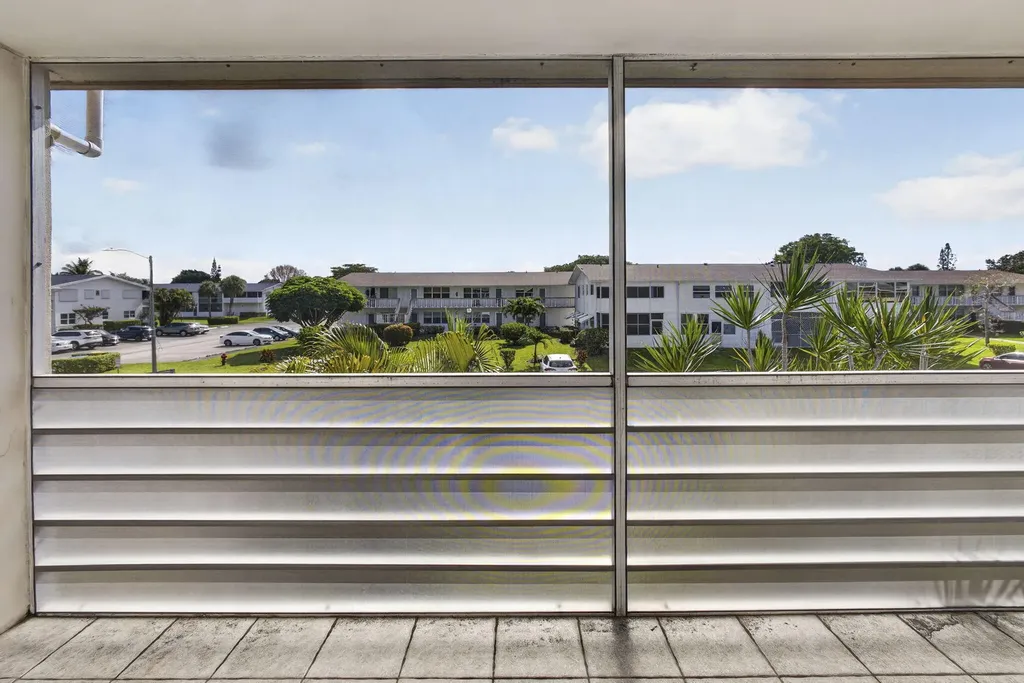 225 Bedford I West Palm Beach FL 33417