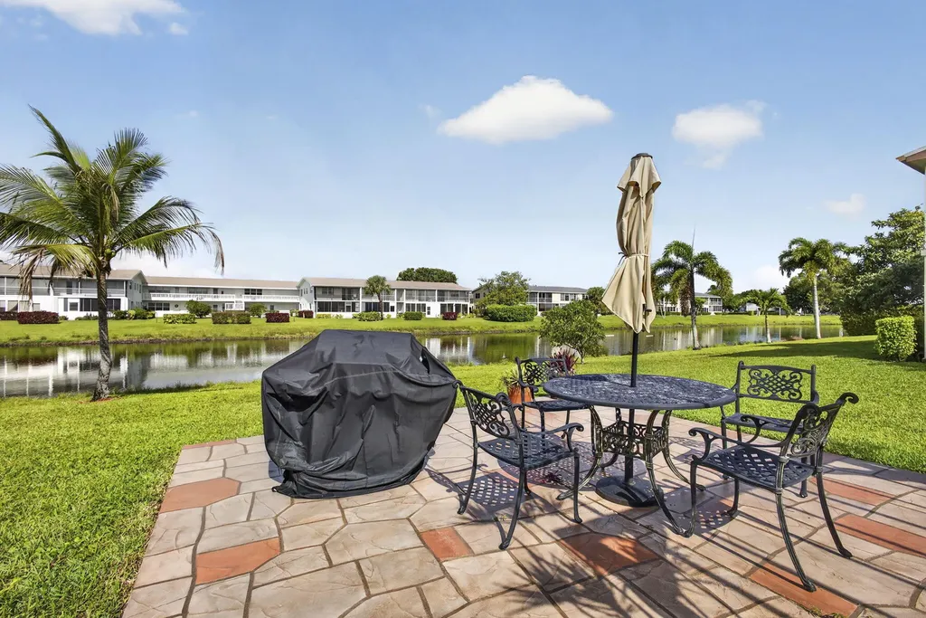 225 Bedford I West Palm Beach FL 33417